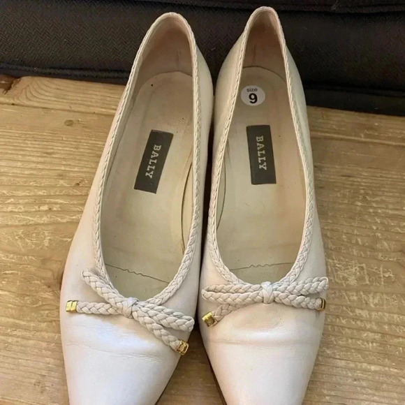 Bally Vintage Ivy Cream Point Toe Heels Shoes - Picture 5 of 12